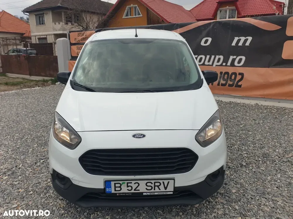 Ford Tourneo Courier — imagine 2