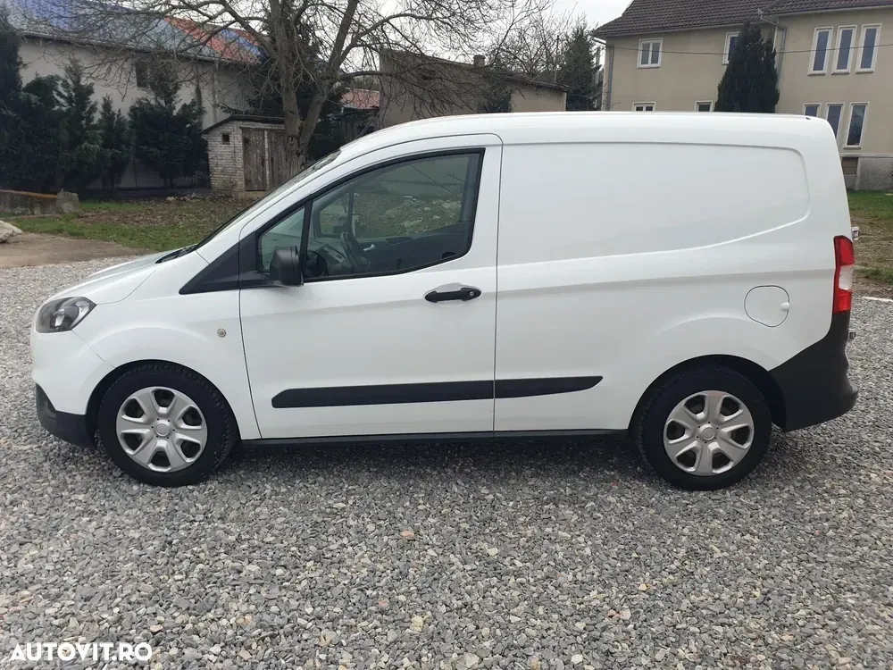 Ford Tourneo Courier — imagine 4