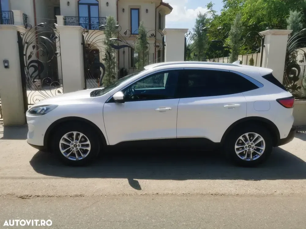 Ford Kuga III — imagine 2