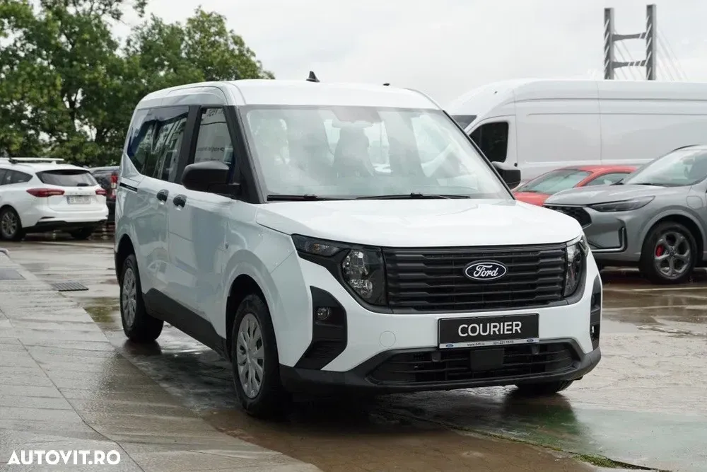 Ford Tourneo Courier 1.0 EcoBoost M6 Trend — imagine 3