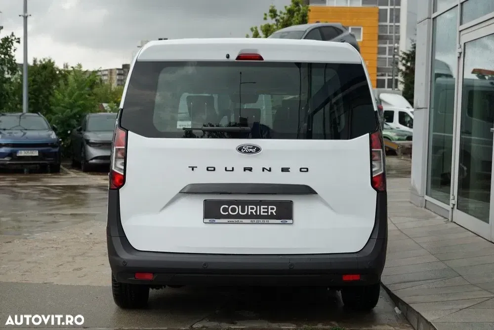 Ford Tourneo Courier 1.0 EcoBoost M6 Trend — imagine 6