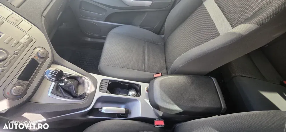 Ford Kuga I — imagine 5