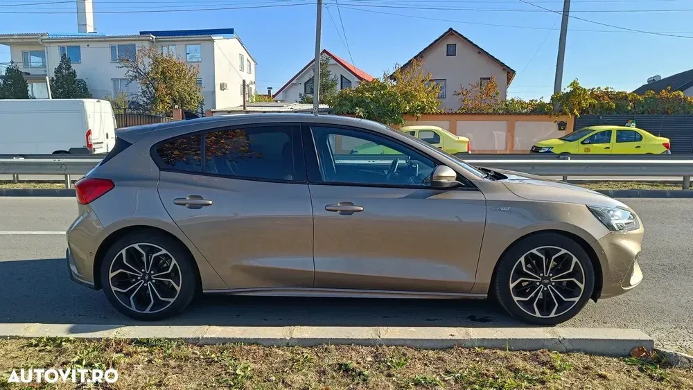 Ford Focus MK4 — imagine 3