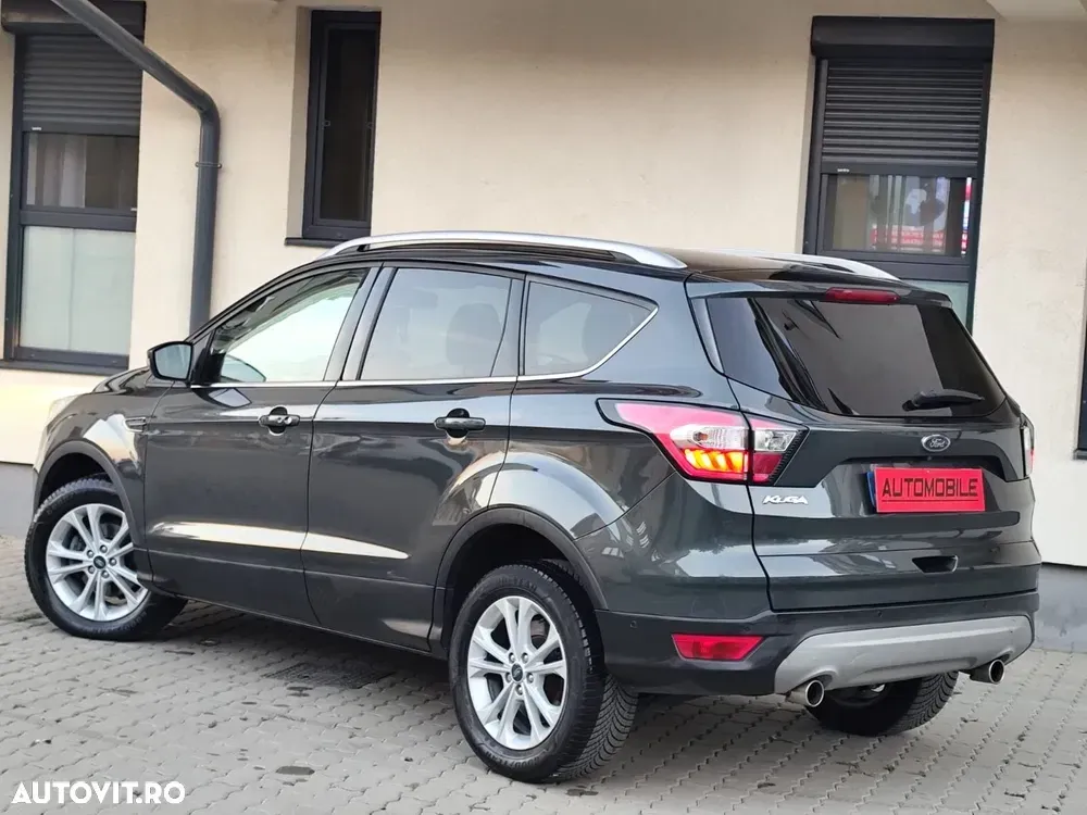Ford Kuga — imagine 4