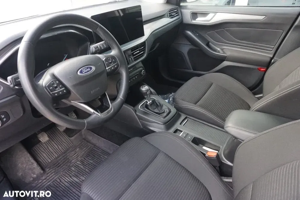 Ford Focus MK4 — imagine 6