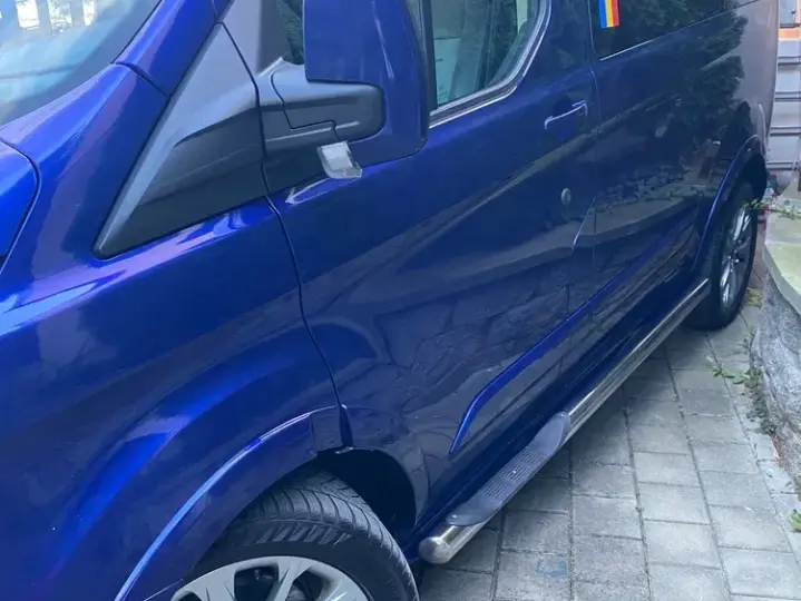 Ford Transit Custom Bus SWB L1H1 Sport Aut.