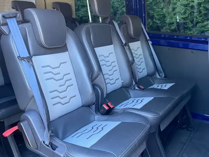 Ford Transit Custom Bus SWB L1H1 Sport Aut.