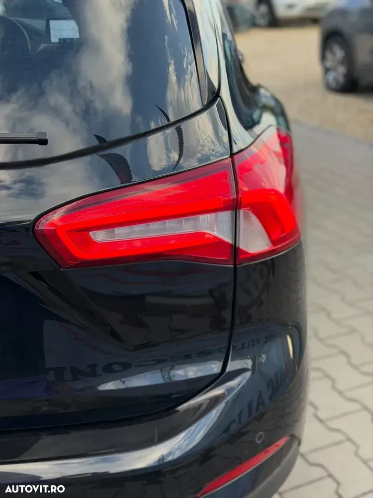 Ford Focus — imagine 6