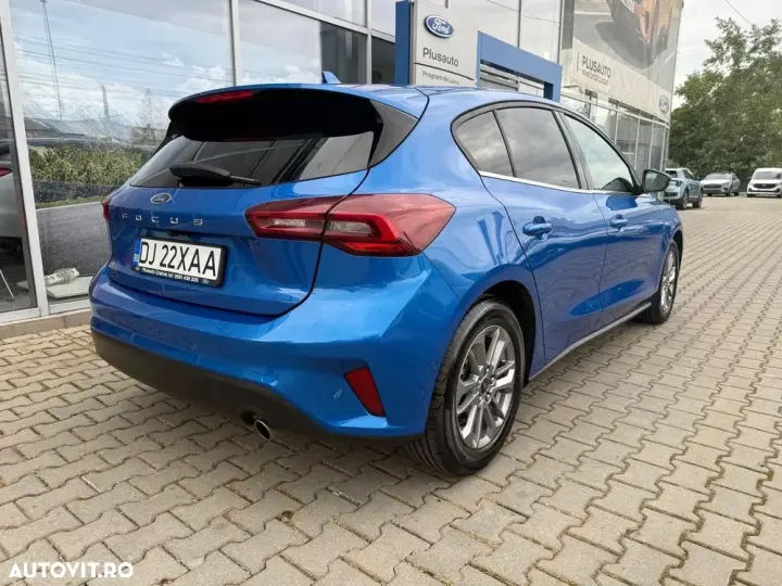 Ford Focus MK4 1.0 EcoBoost 6MT MHEV Titanium X