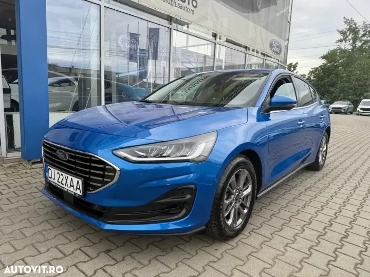 Ford Focus MK4 1.0 EcoBoost 6MT MHEV Titanium X