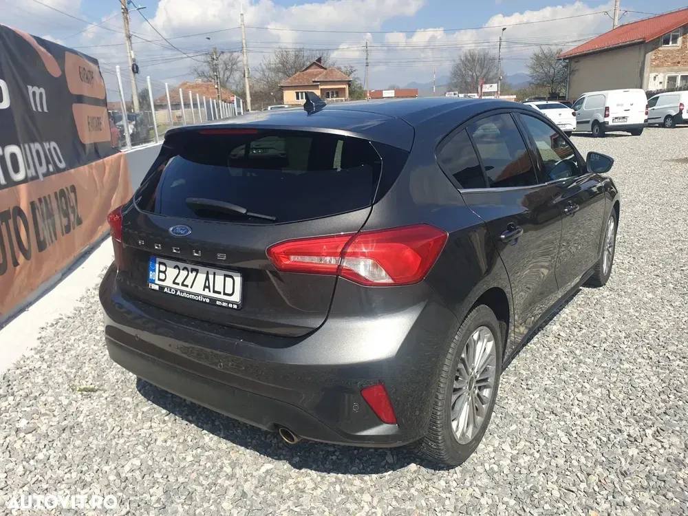 Ford Focus MK4 1.0 EcoBoost Titanium — imagine 6