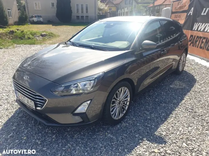 Ford Focus MK4 1.0 EcoBoost Titanium