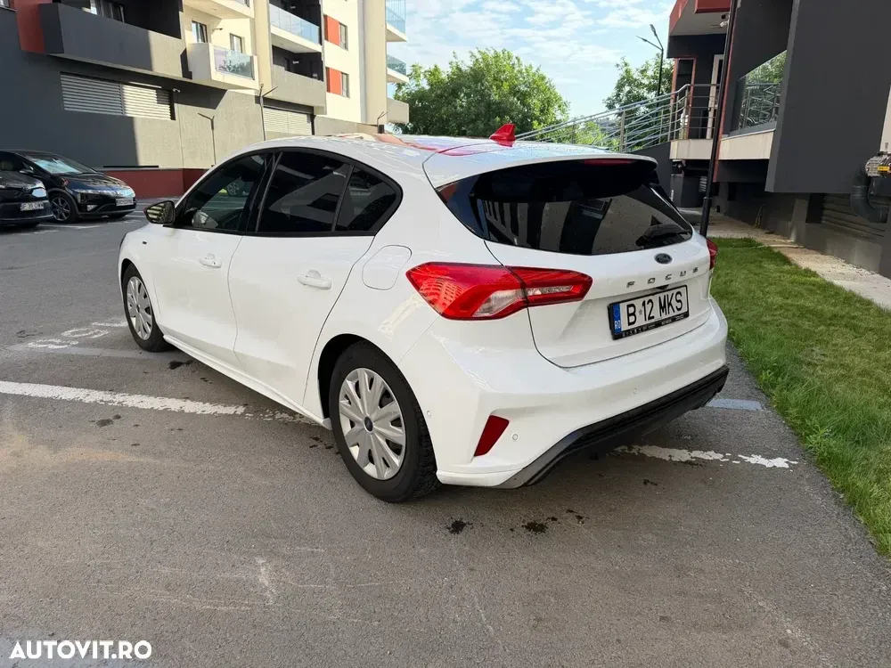 Ford Focus MK4 1.5 TDCi ST-Line — imagine 3