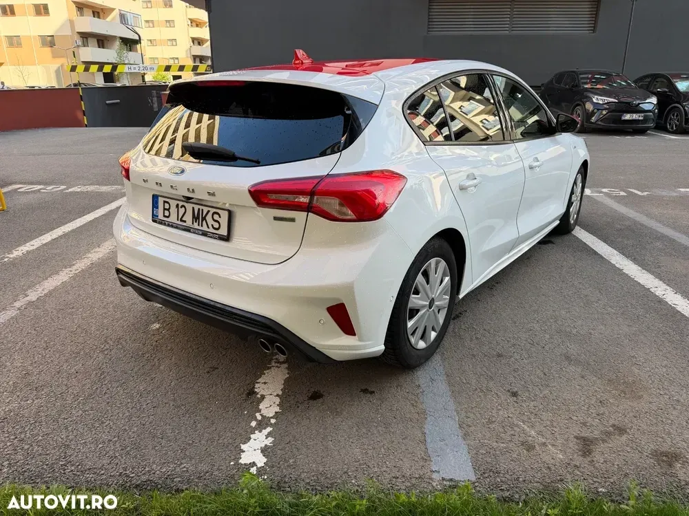 Ford Focus MK4 1.5 TDCi ST-Line — imagine 4