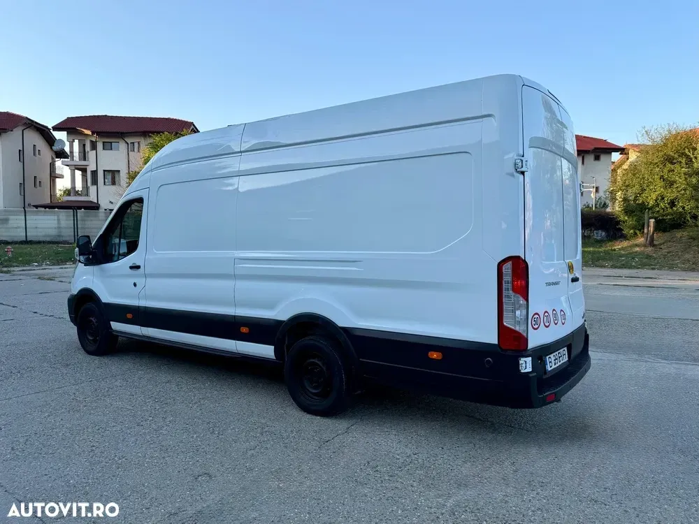 Ford Transit — imagine 4