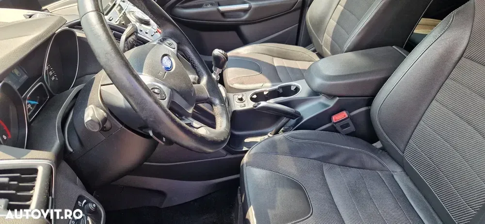 Ford Kuga II 2.0 TDCi 2x4 Business Edition — imagine 5