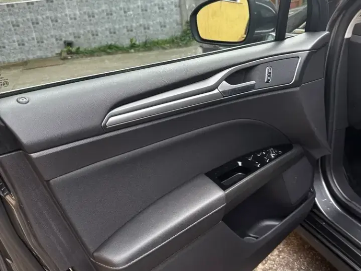 Ford Mondeo IV 2.0 TDCI Titanium