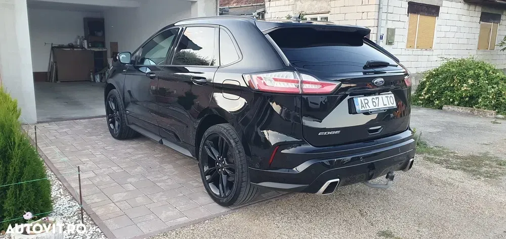 Ford Edge — imagine 5