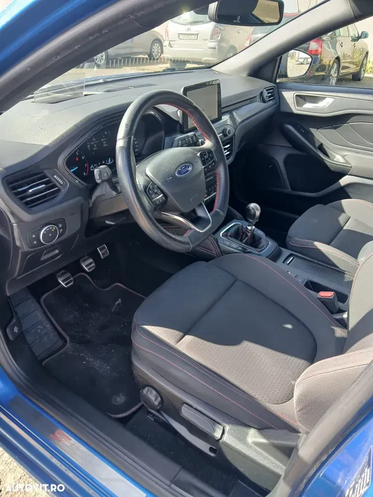 Ford Focus MK4 — imagine 5