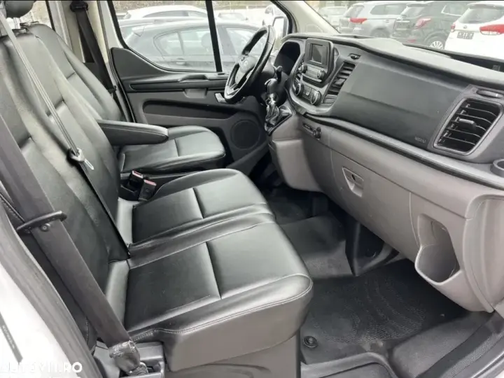 Ford Transit Custom Bus LWB L2H1 Trend
