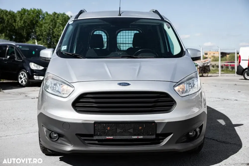 Ford Transit — imagine 5