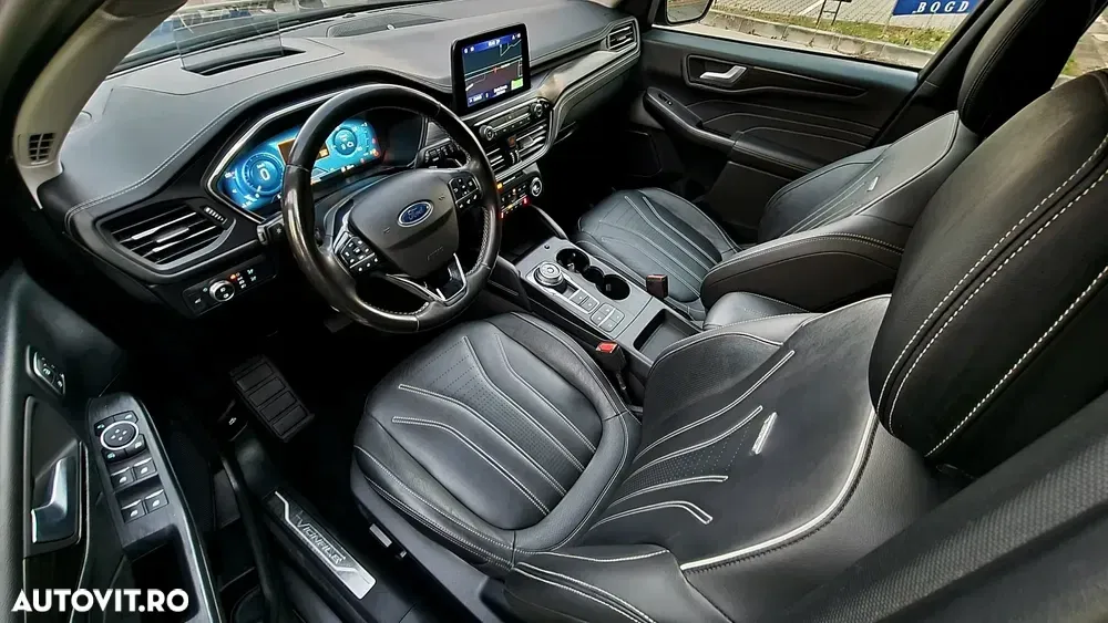 Ford Kuga III 2.5 Duratec FHEV 4x4 VIGNALE — imagine 4