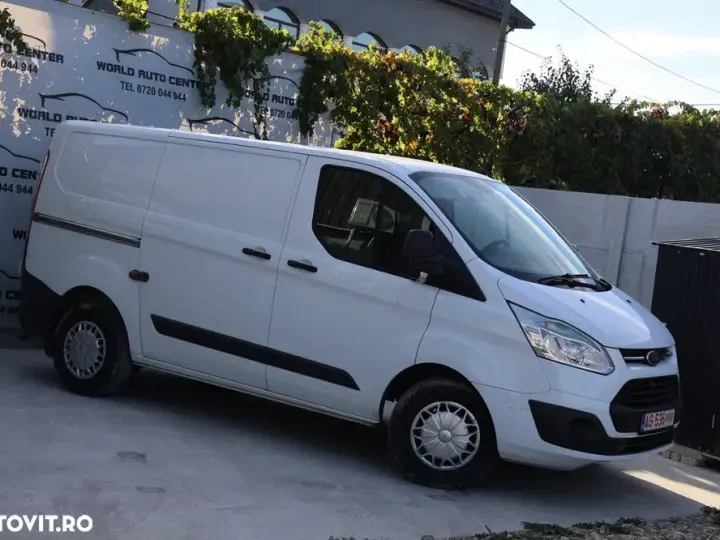 Ford Transit Custom LWB Combi Base
