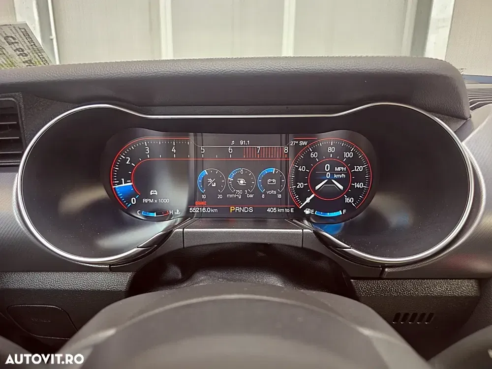 Ford Mustang Cabrio 2.3 Eco Boost — imagine 3