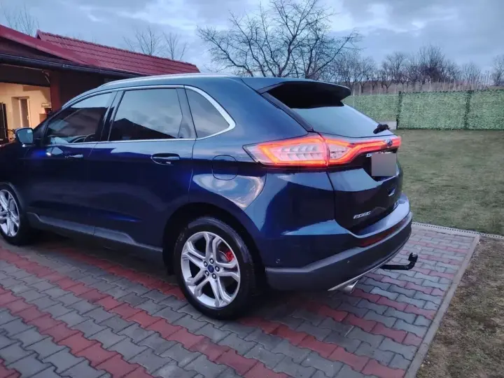 Ford Edge II 2.0 TDCi S/S 4WD Titanium