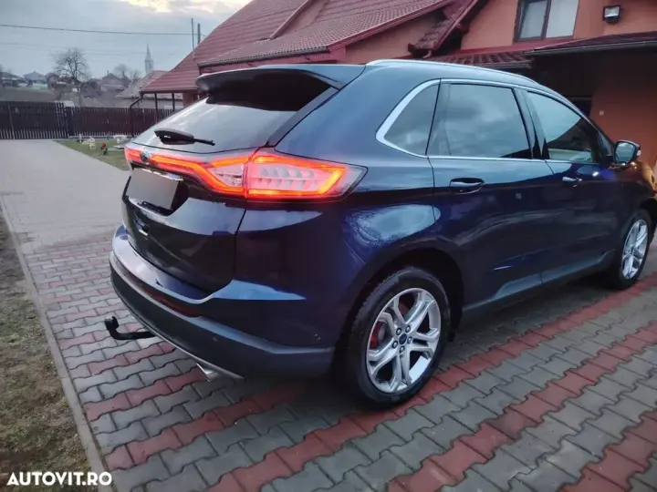Ford Edge II 2.0 TDCi S/S 4WD Titanium
