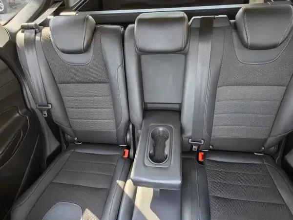 Ford Kuga 2.0 TDCi Powershift 4WD Titanium