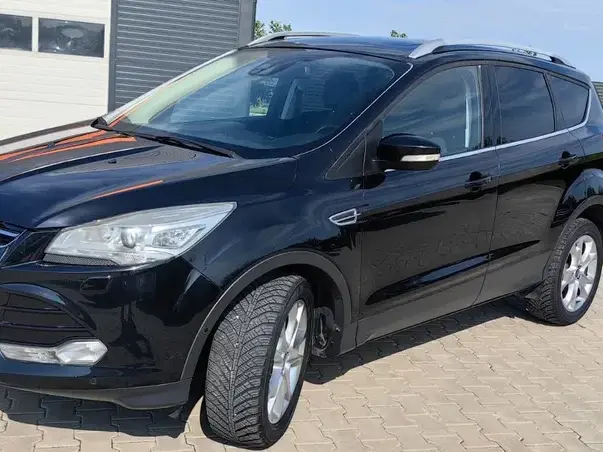 Ford Kuga 2.0 TDCi Powershift 4WD Titanium