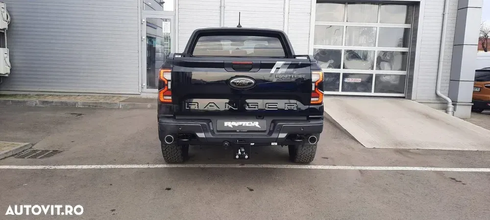 Ford Raptor — imagine 5