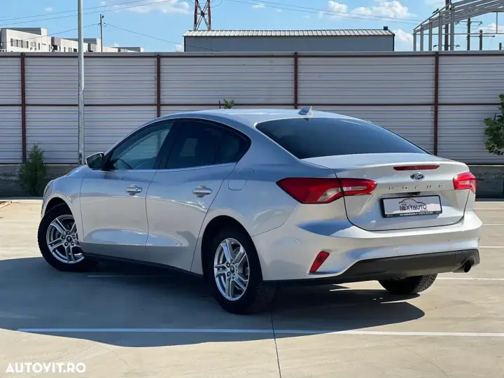 Ford Focus MK4 1.0 EcoBoost Trend
