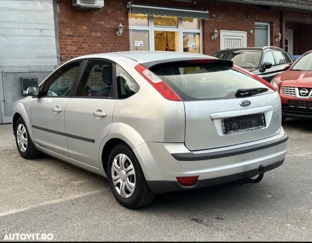 Ford Focus MK2 — imagine 3
