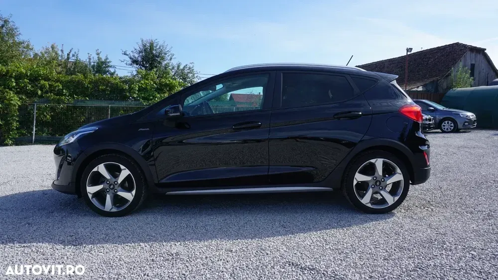 Ford Fiesta VIII 1.0 EcoBoost Start-Stop ST-LINE — imagine 2
