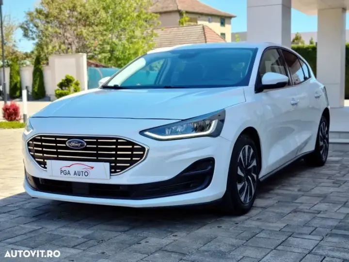 Ford Focus MK4 1.0 EcoBoost Hybrid TITANIUM X