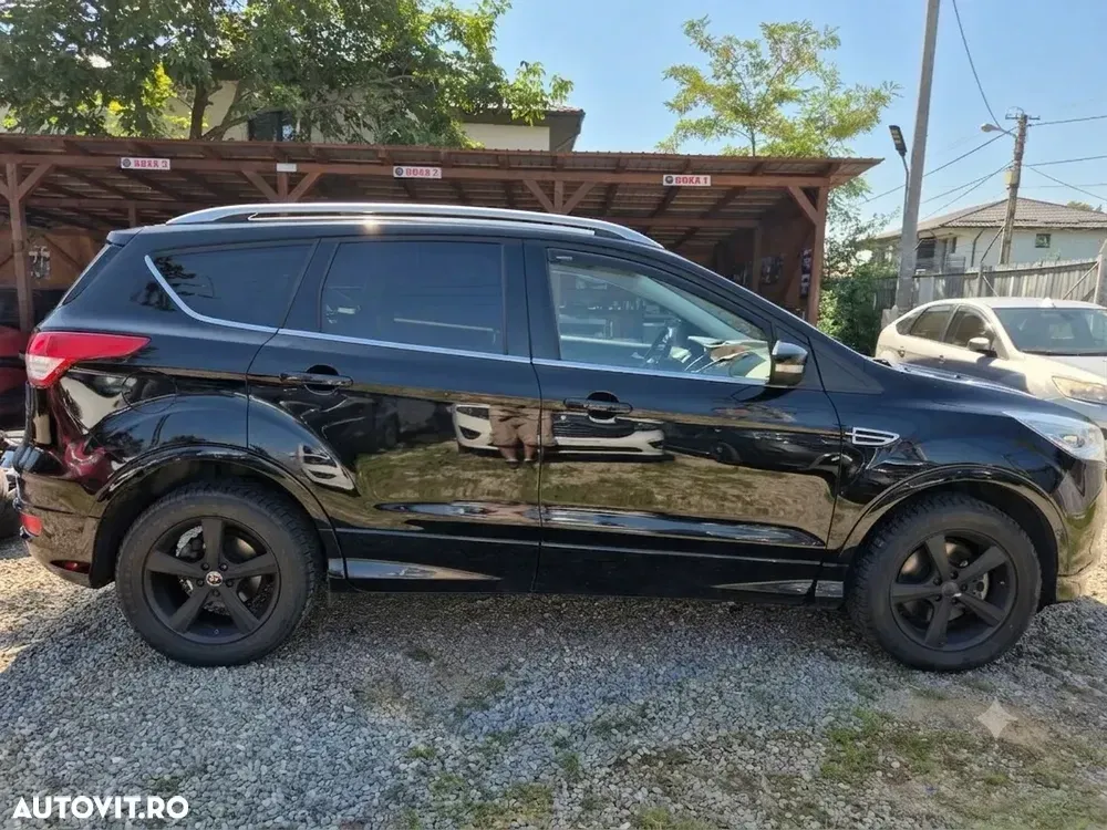Ford Kuga II 2.0 TDCi 4WD Powershift Titanium — imagine 3