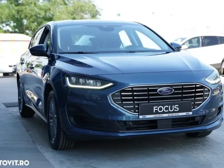 Ford Focus MK4 1.0 EcoBoost 7DCT MHEV Titanium