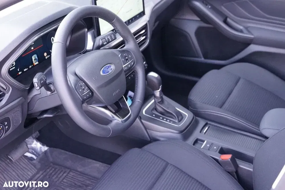 Ford Focus MK4 1.0 EcoBoost 7DCT MHEV Titanium — imagine 6