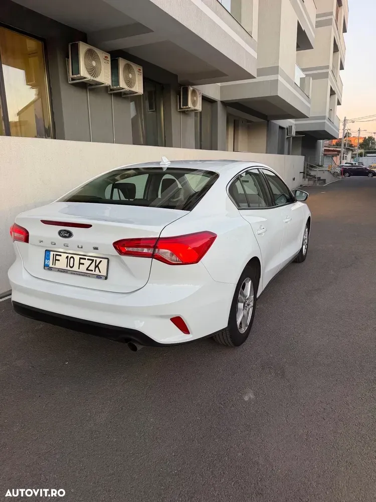Ford Focus MK4 1.0 EcoBoost Trend — imagine 6