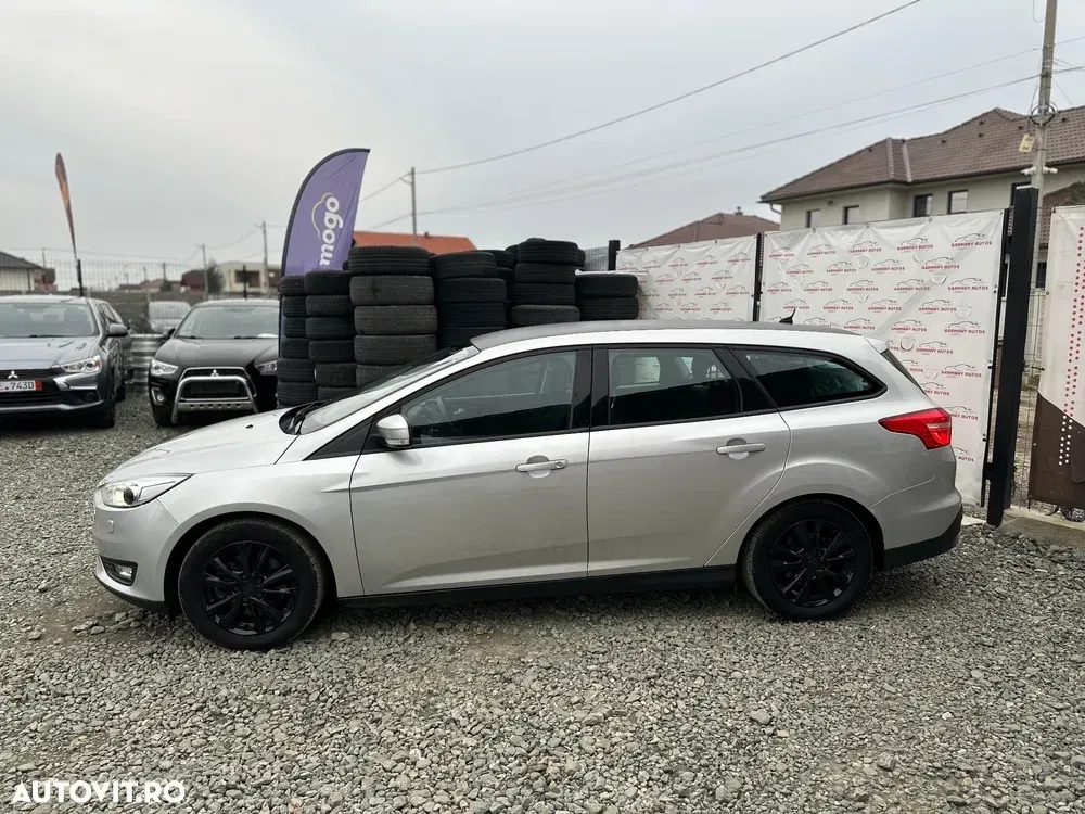 Ford Focus — imagine 3