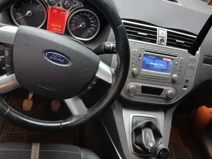 Ford Kuga I