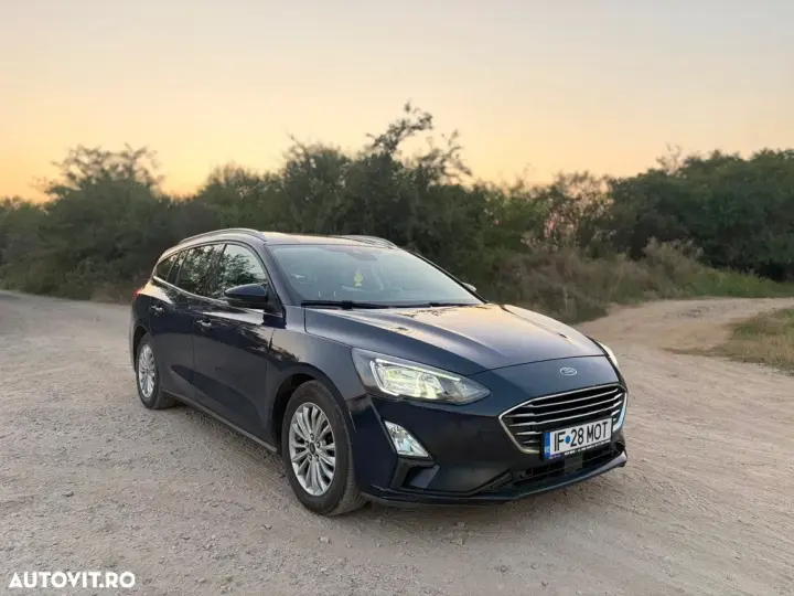 Ford Focus MK4 1.0 EcoBoost Titanium Business