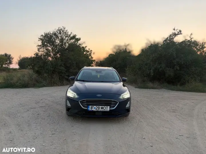 Ford Focus MK4 1.0 EcoBoost Titanium Business