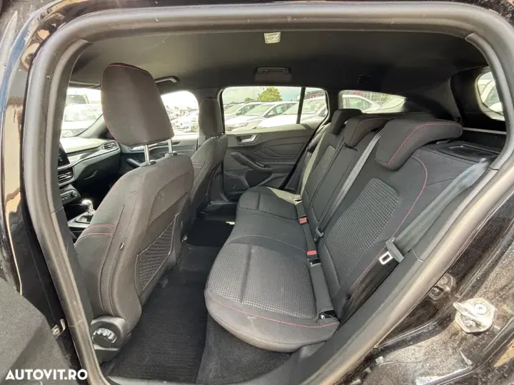 Ford Focus 1.0 EcoBoost MHEV ST-Line