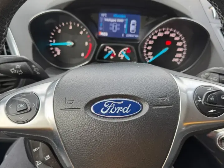 Ford Kuga II 2.0 TDCi 4x4 Aut. Titanium