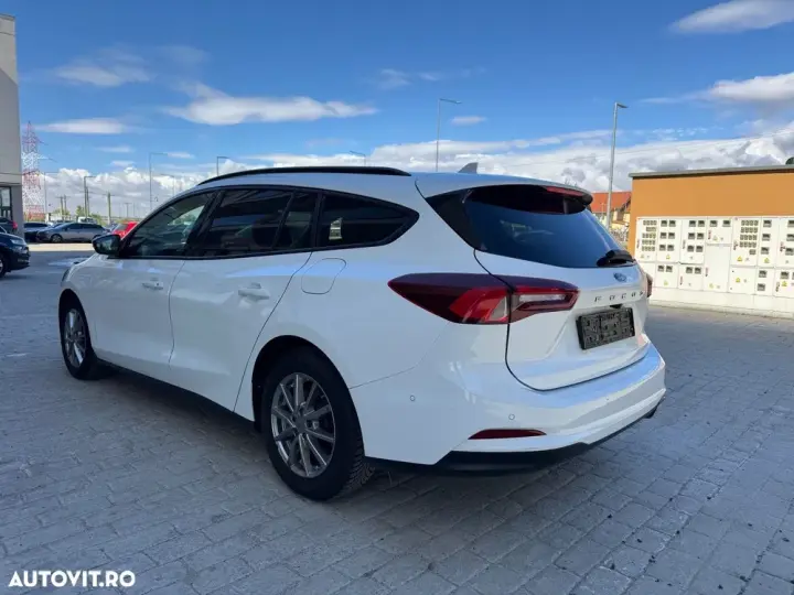 Ford Focus MK4 1.5 EcoBlue Start-Stopp-System Aut. TITANIUM STYLE