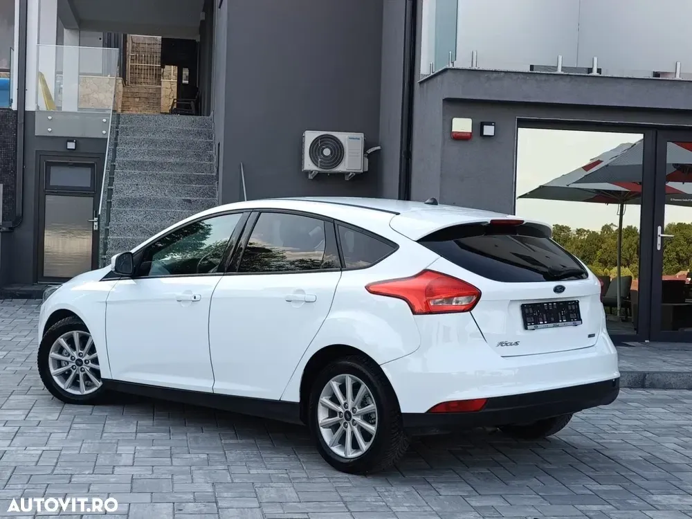 Ford Focus MK3 — imagine 4