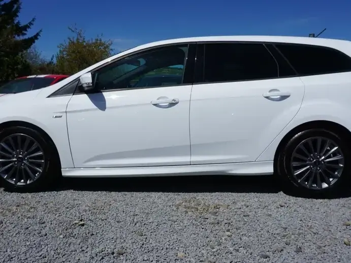 Ford Focus MK3 1.0 EcoBoost Start-Stopp-System ST-LINE DESIGN